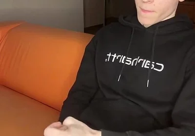 Shower Solo Has 18yo Moaning While Milking Dry