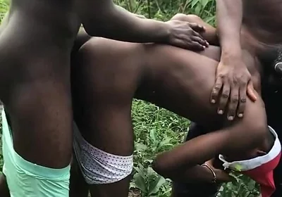 Outdoor Christmas Sex Threesomes
