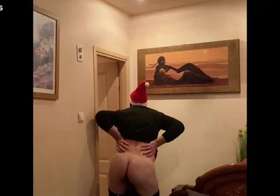Mature Man Showing His Ass