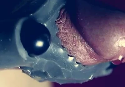 This Vibrator Is Too Weak for Me to Cum.