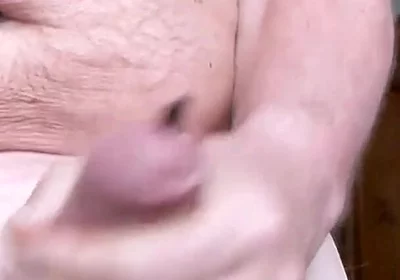 Andreas Penetriert Seinen Penis