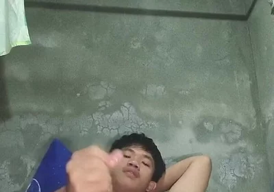 Pinoy Twink Hot Wankings: Get Ready for Huge Cumshots!