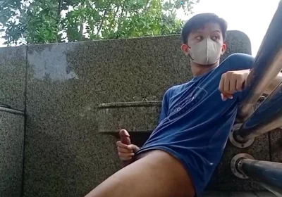 Aisa Young Twink Outdoor Jerk off and Cum