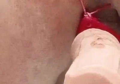 I Love to Show My Ass Open.
