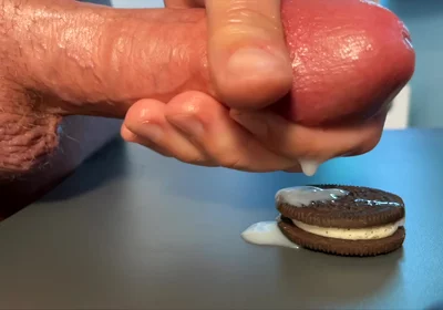 Slow-mo Oreo Cumshot: Dripping Sperm Load on Cookie Close-up!