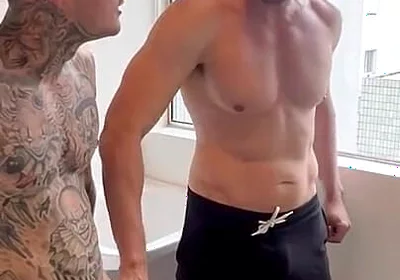 Having Hot Sex with an Old Friend Parte 1