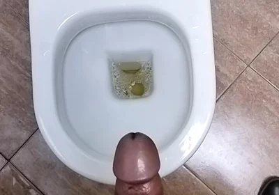 Pissing & Masturbation