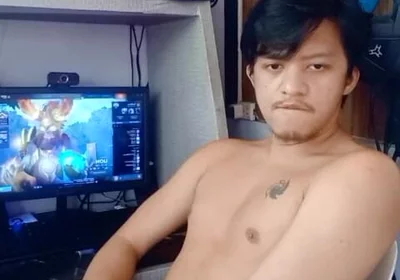 Hot Pinoy Boy Taste Himself