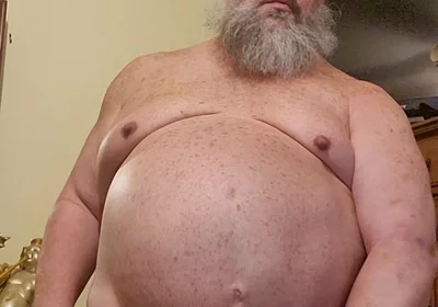 Big Bear Bates His Big Cock on a Sunday