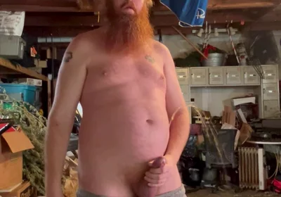 Redneck Needs to Piss!