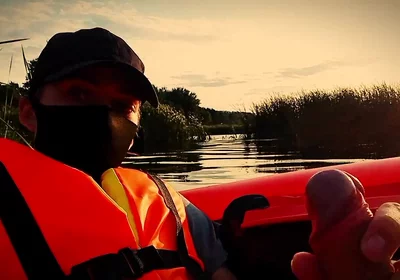 Memories of the Past Summer. Twink Jerks off Her Cock in the Middle of the River