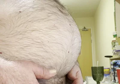 Coach Karl's Mid-afternoon Stiffy During a Live Cam Show 6231