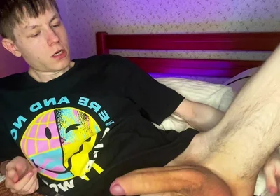 Wrapping Both Hands Around My Huge Cock to Jerk off