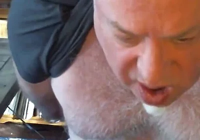 Bear Jerks off on Cam Makes Guy Watching Shoot