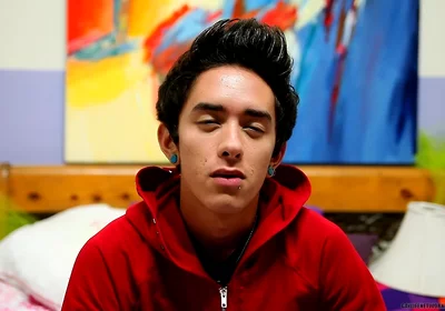 Artsy Twink Gets Interviewed