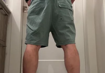 Love for you to pull my shorts down and go to town on my asshole