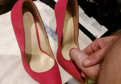 Beautiful Sexy Pumps of My Girlfriend's Friend.