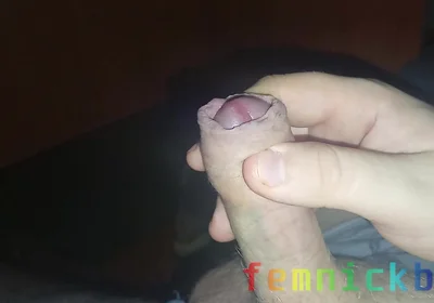 Fat Dude Jerks off His Veiny Cock and Cums