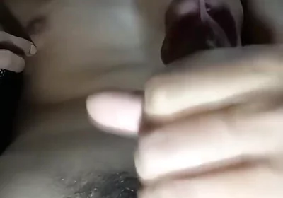 Yummy Cumshot Alter Troye