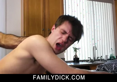 Maxx Monroe And Bishop Angus In Muscled Bear Stepdaddy Having A Morning Quickie With Stepson