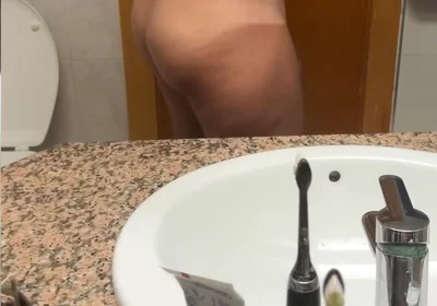 Can You Resist My Huge Dick? Love Fuck a Nice Hole